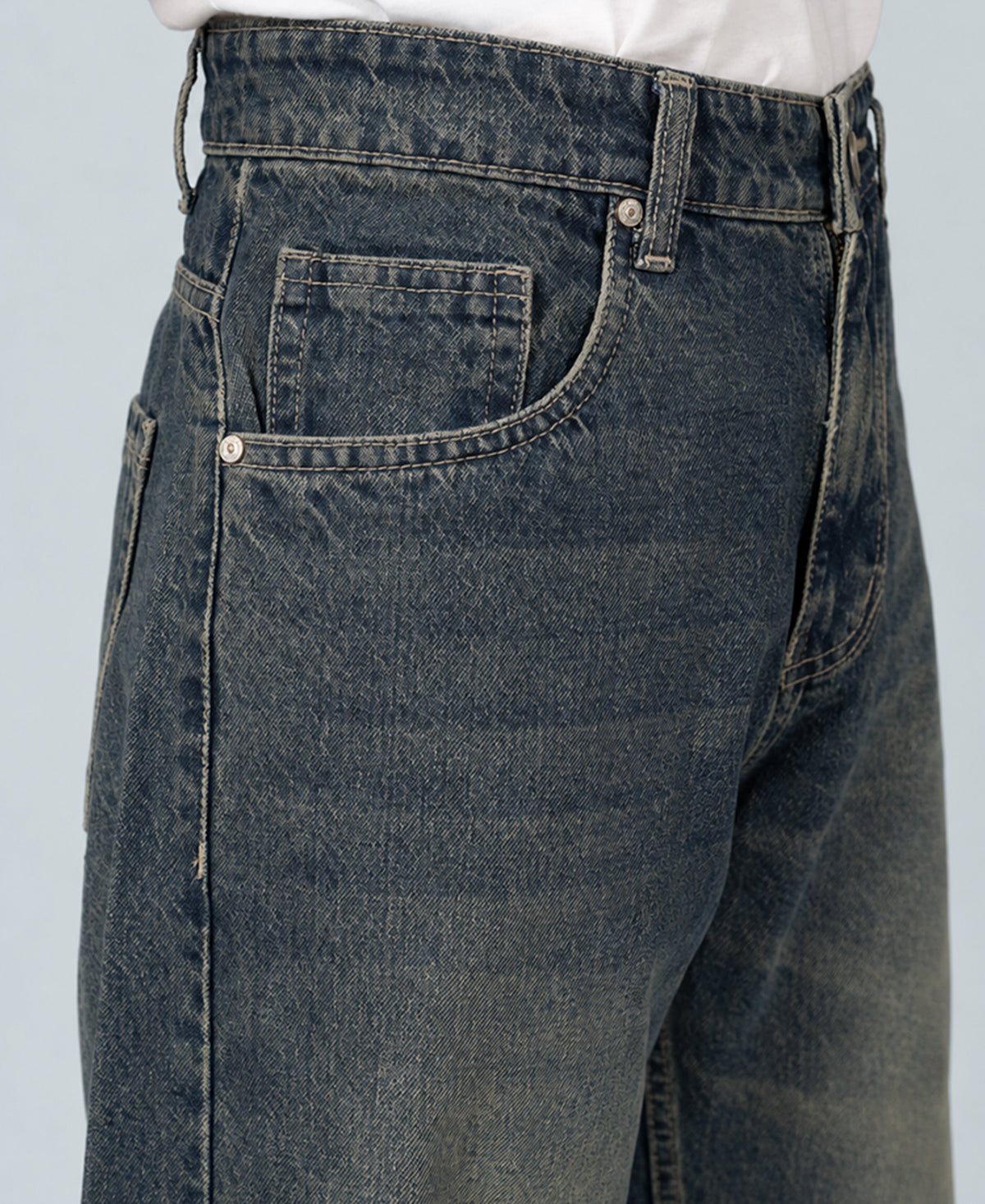 Mid Blue Barrel Fit Jeans